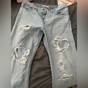 Levi’s wedgie ankle fit Ripped